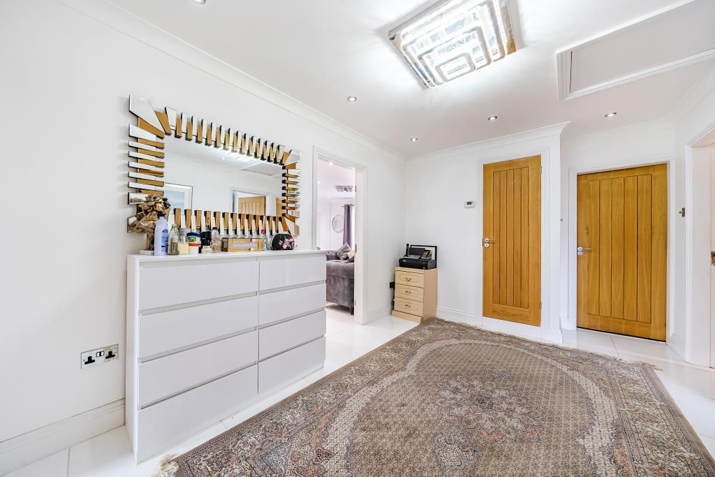 Additional image 6 of 2 bed detached bungalow for saleKidlington, Oxfordshire OX5