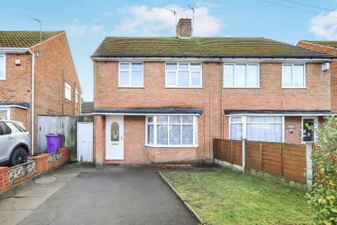 Hilton Road, Lanesfield, Wolverhampton WV4