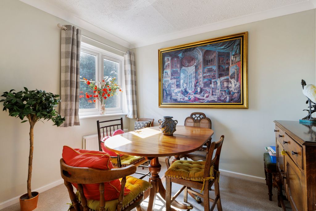 Additional image 3 of 2 bed maisonette for saleHigh Street, Hungerford RG17