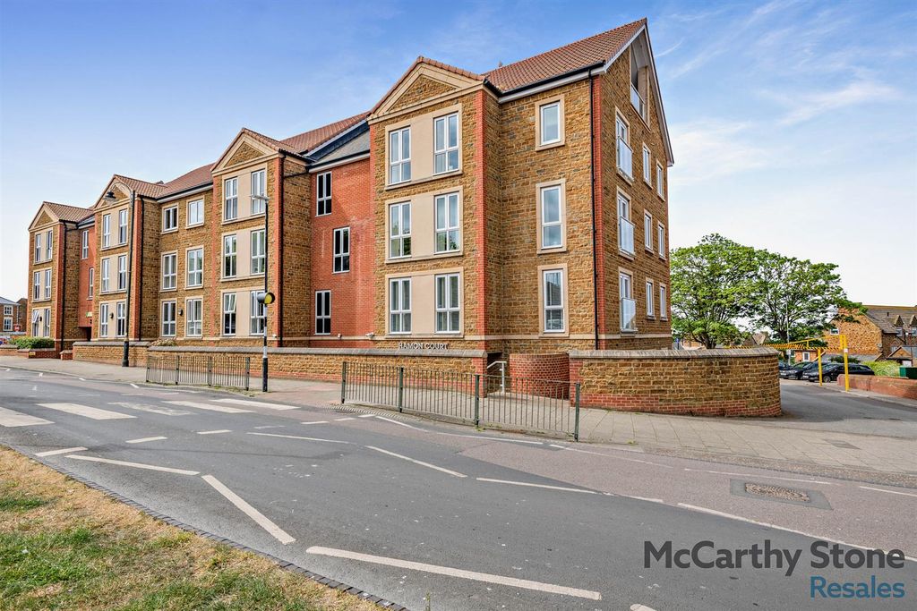 1 bed flat for sale1 St. Edmunds Terrace, Hunstanton PE36
