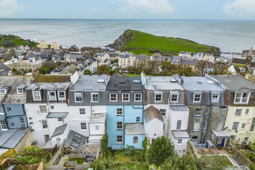 7 bed terraced house for sale16 Montpelier Terrace, Ilfracombe, Devon EX34