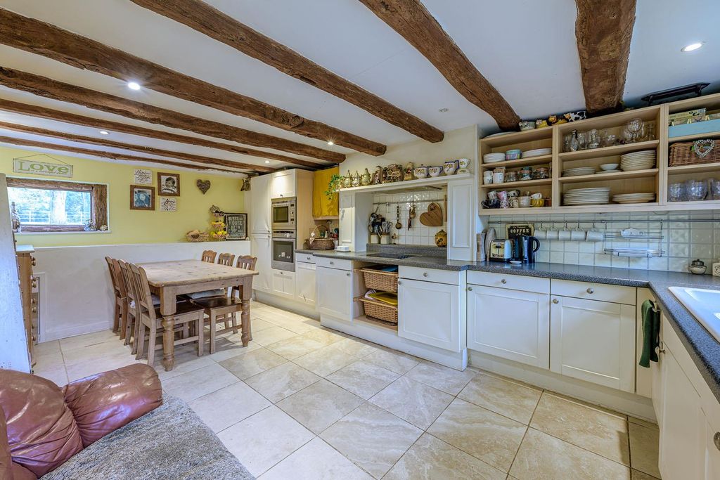 4 bed barn conversion for saleTudor Barn, Sion Hill Court, Sion Hill, Wolverley DY10 photo 5