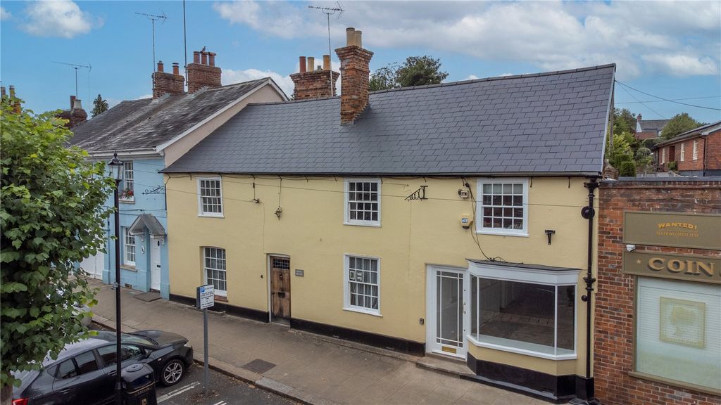 4 bed semi-detached house for saleHigh Street, Hungerford, Berkshire RG17