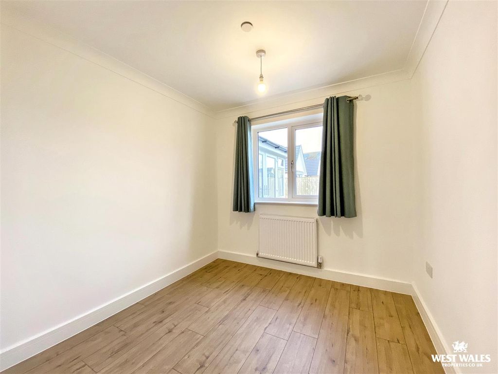 Additional image 18 of 3 bed detached bungalow for saleLlys Y Felin, Kidwelly SA17