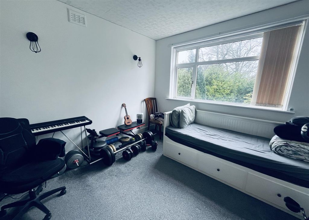 Additional image 5 of 2 bed flat for saleVernon Avenue, Huddersfield HD1