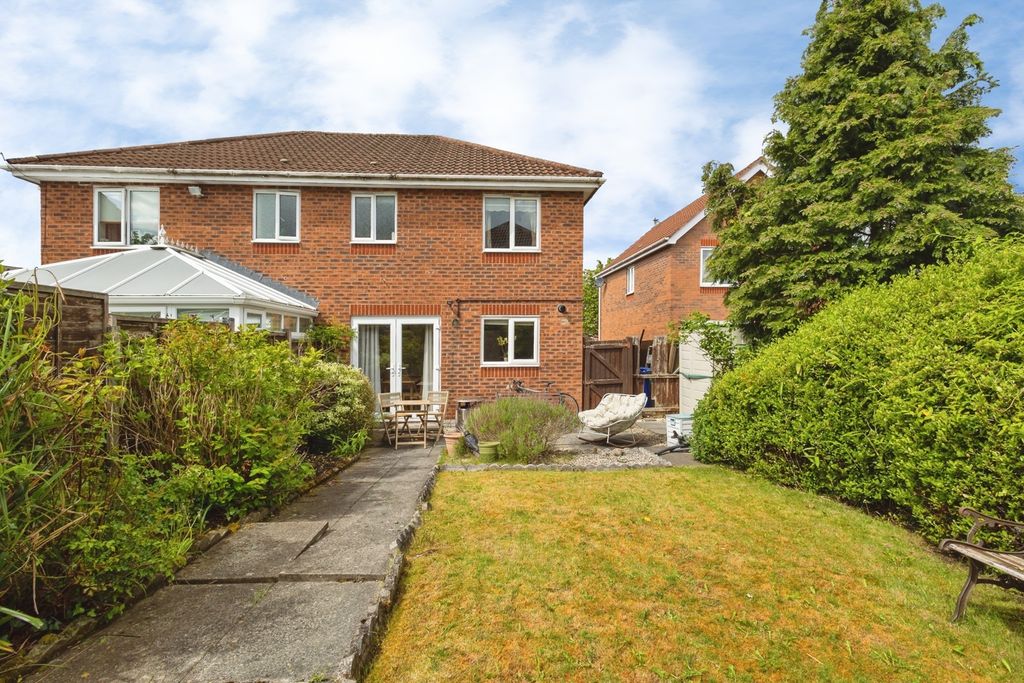 Additional image 18 of 3 bed semi-detached house for saleJames Drive, Hyde, Greater Manchester SK14