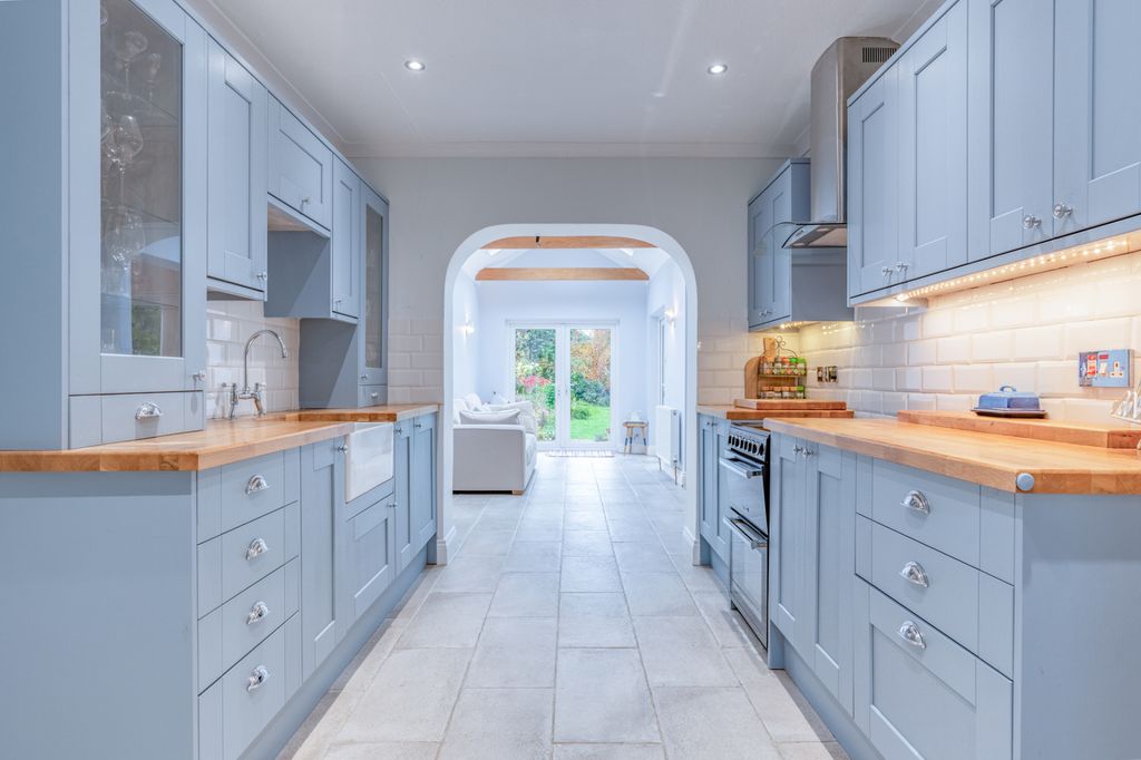 Additional image 2 of 3 bed detached house for saleCedar Crescent, Kidderminster DY11