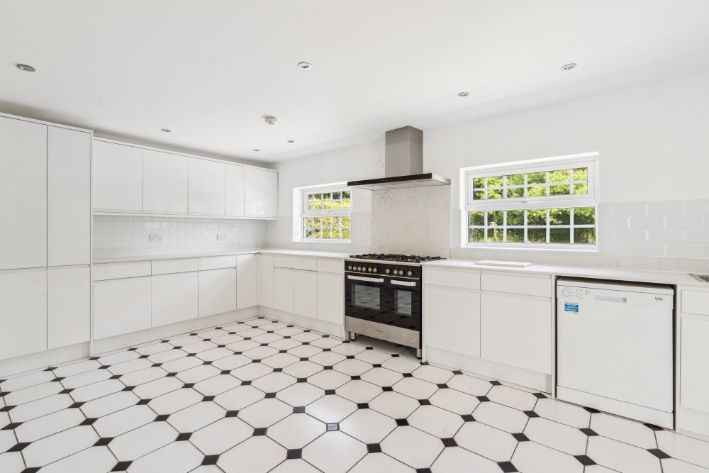 Additional image 44 of 8 bed detached house for saleSlough Road, Iver SL0