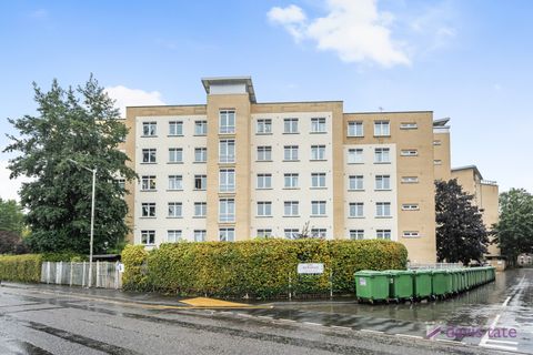 Kenavon Drive, Reading, Berkshire RG1