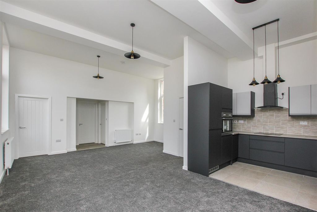 2 bed flat for saleMontagu Street, Kettering NN16