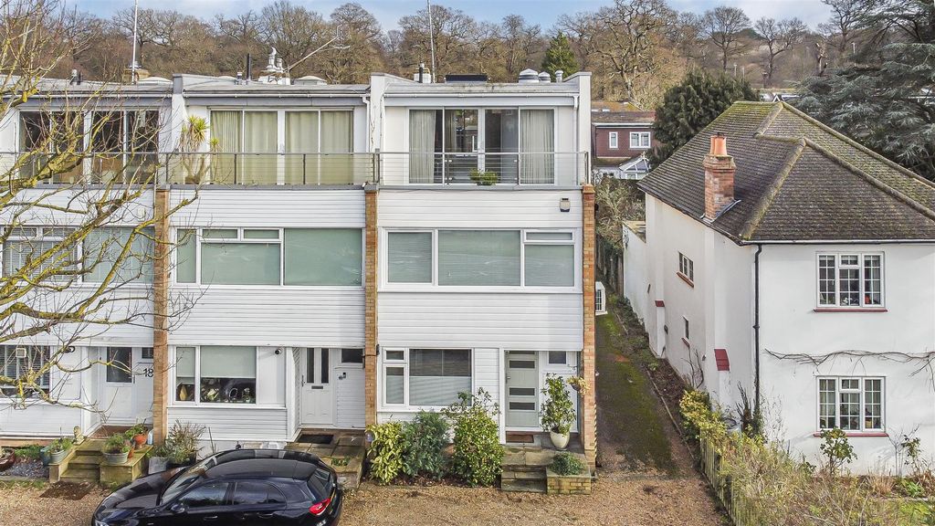 Additional image 32 of 4 bed town house for salePark Road, Kingston Upon Thames KT2