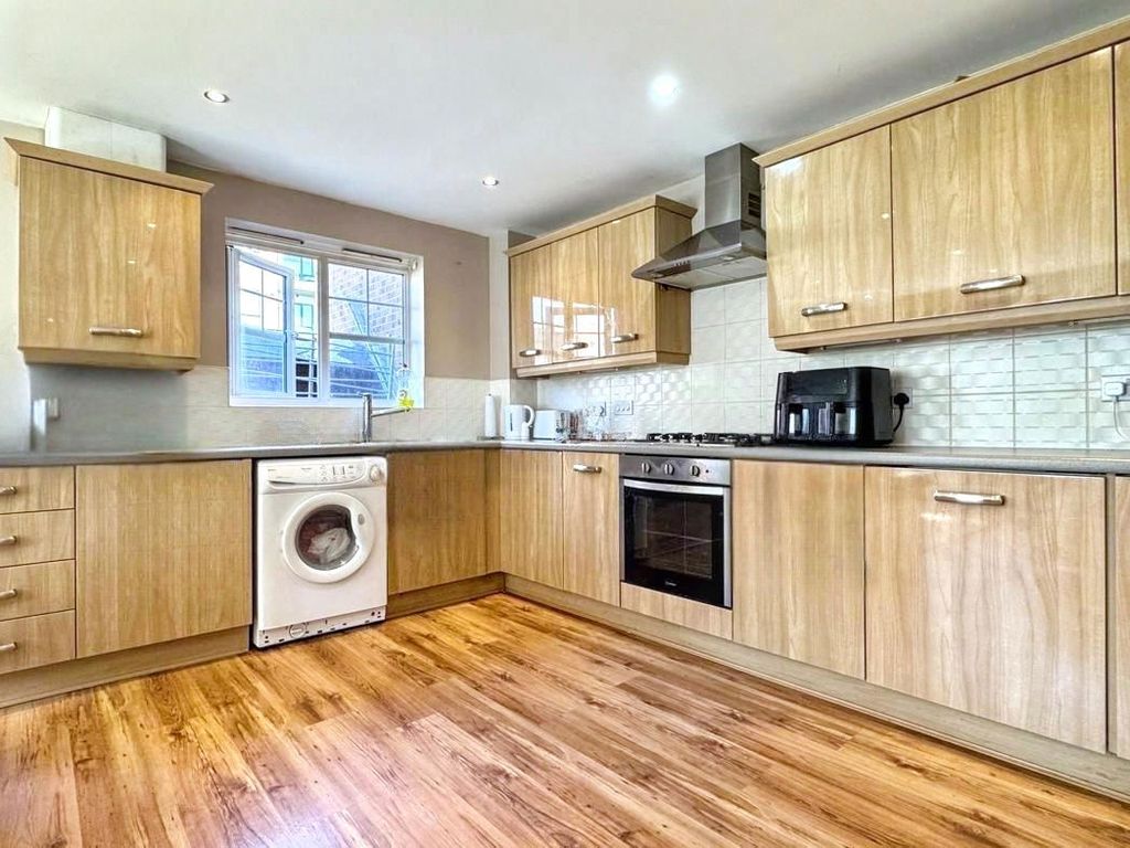 1 bed flat for salePalmer Walk, Jarrow NE32 photo 2
