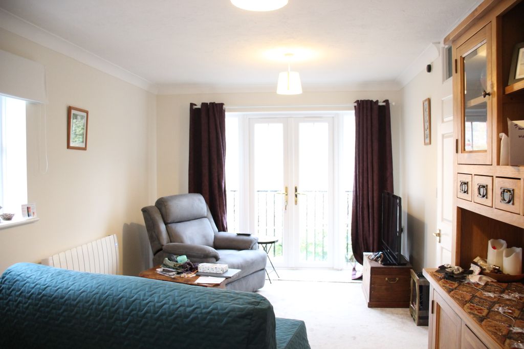 Additional image 3 of 1 bed flat for saleCrown Mews, Hungerford RG17