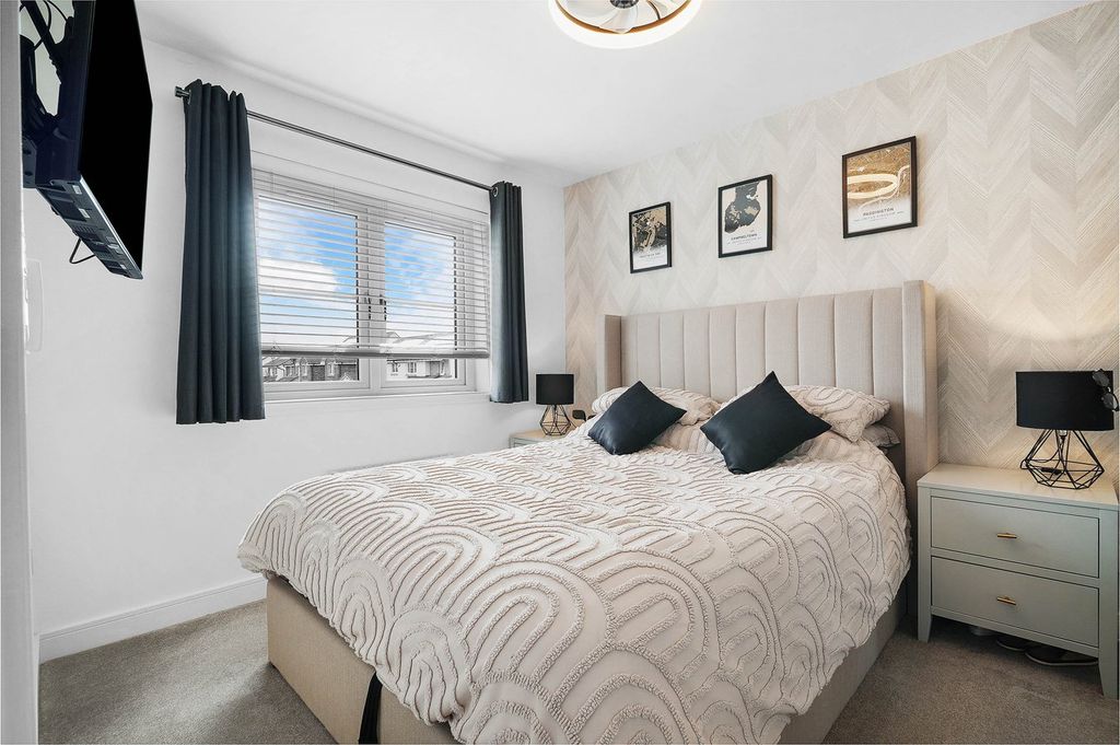 Additional image 16 of 3 bed villa for saleJoan Kelly Place, Irvine KA11