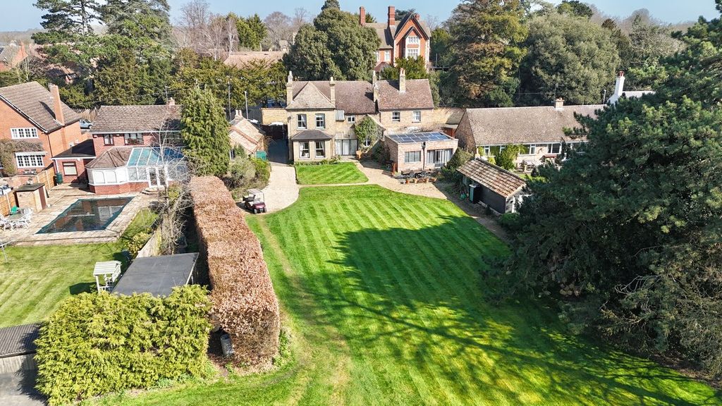 Additional image 13 of 7 bed property for saleHigh Street, Brampton, Huntingdon PE28