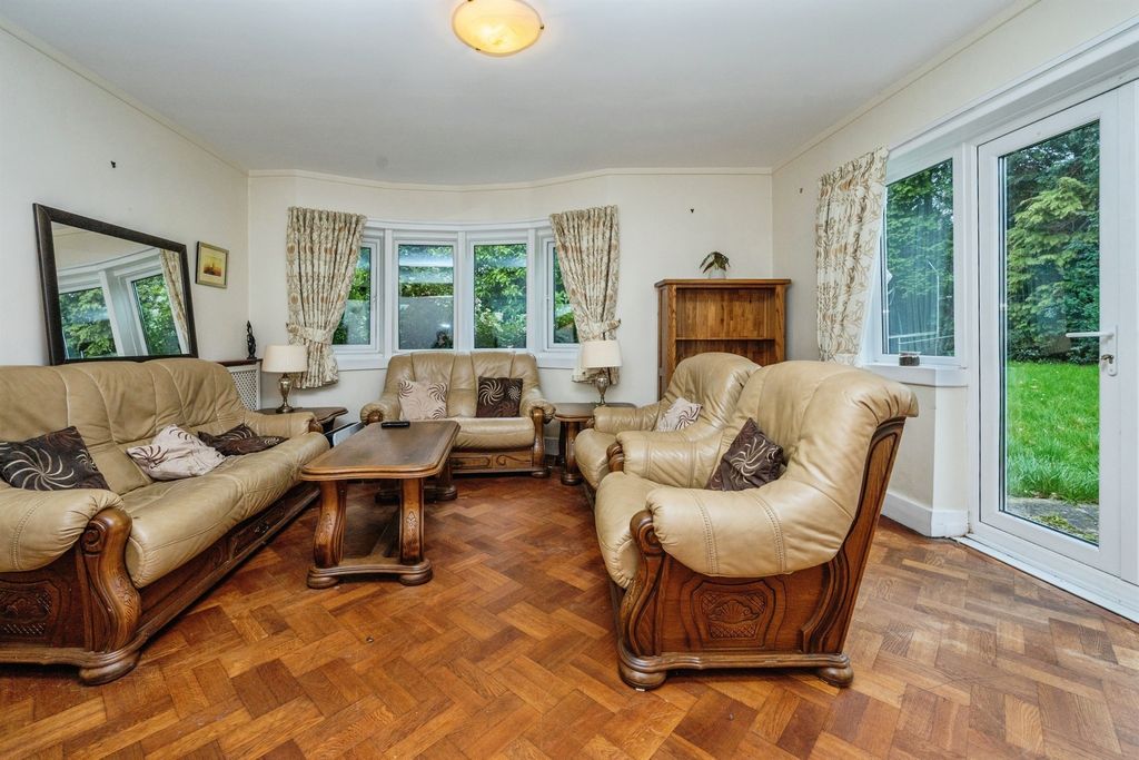 Additional image 3 of 6 bed detached house for saleHillgrove Crescent, Kidderminster DY10