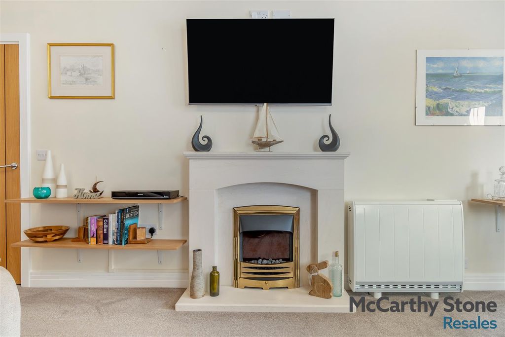 Additional image 7 of 1 bed flat for saleTresham Close, St. Marys Road, Kettering, Northamptonshire NN15