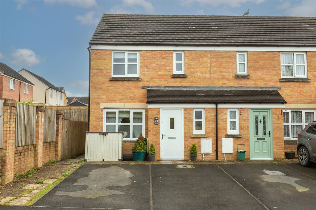 3 bed semi-detached house for saleHeol Waungron, Carway, Kidwelly SA17