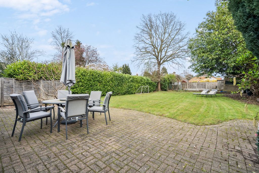 Additional image 2 of 4 bed detached house for saleWellesley Avenue, Iver SL0