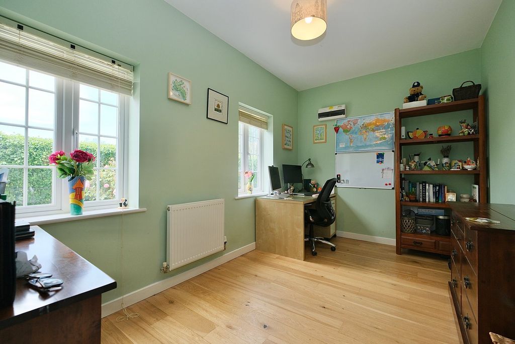 Additional image 6 of 6 bed detached house for saleJarwood Walk, Godmanchester, Huntingdon PE29