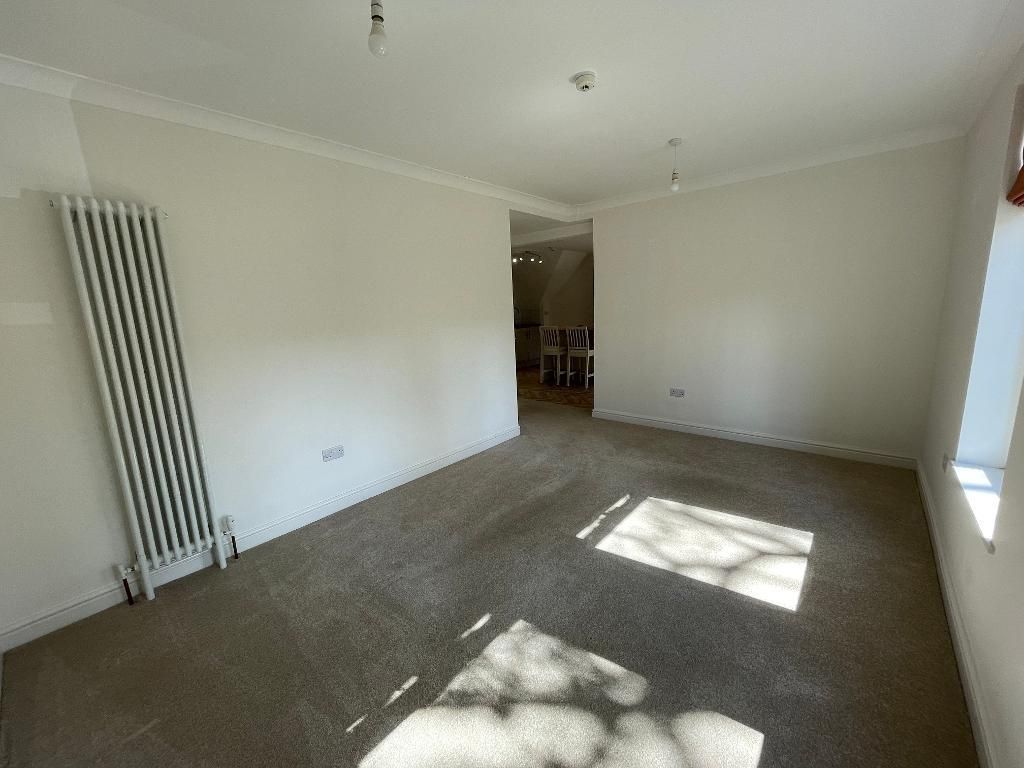 Additional image 5 of 2 bed flat for salePark Avenue, Hull HU5
