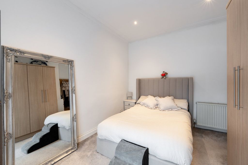 Additional image 13 of 2 bed flat for saleFactory Road, Kirkcaldy KY1