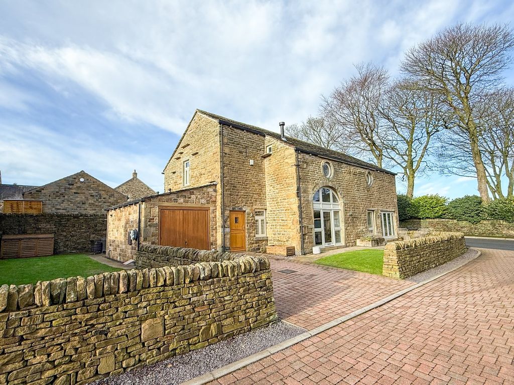 4 bed barn conversion for saleOff Manor Road, Farnley Tyas, Huddersfield HD4