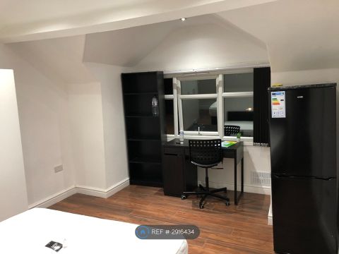 Upper Tichborne Street, Leicester LE2