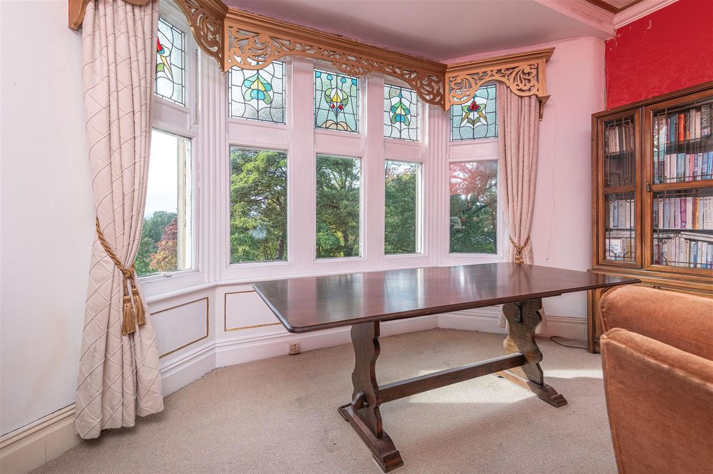 Additional image 24 of 6 bed semi-detached house for salePark Drive, Huddersfield HD1
