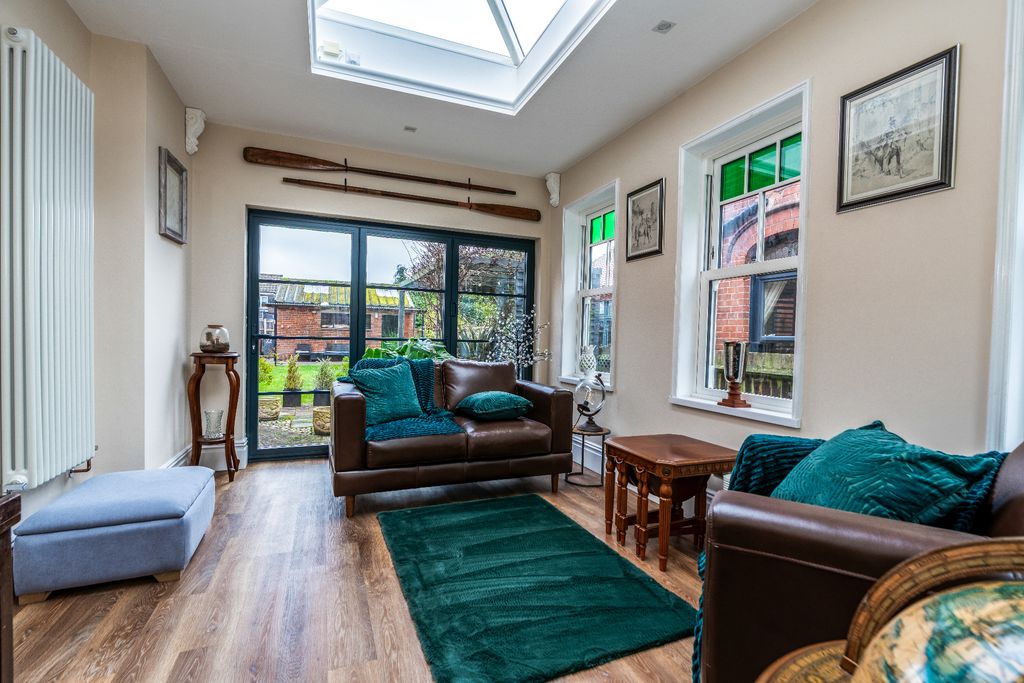 Additional image 8 of 5 bed detached house for saleLea Bank Avenue, Kidderminster DY11