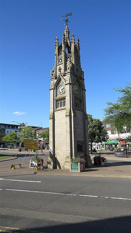 1 bed flat for saleThe Square, Kenilworth CV8 photo 2