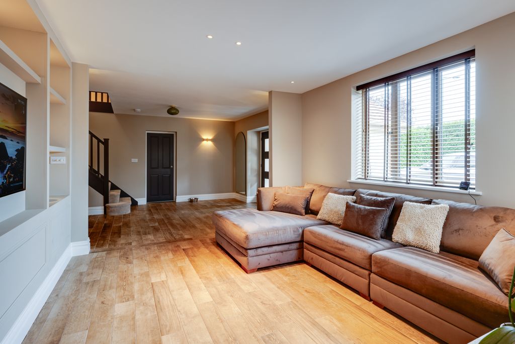 Additional image 18 of 5 bed detached house for saleWoodbridge Road, Rushmere St. Andrew, Ipswich, Suffolk IP4