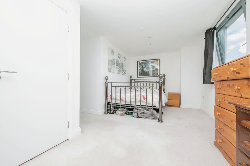 Additional image 9 of 2 bed flat for saleKey Street, Ipswich, Suffolk IP4