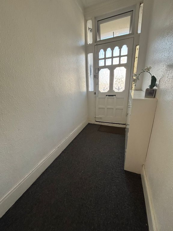 Additional image 2 of 2 bed flat for saleRedcliffe Gardens, Ilford IG1