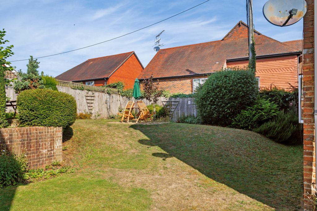 Additional image 11 of 2 bed maisonette for saleHigh Street, Hungerford RG17