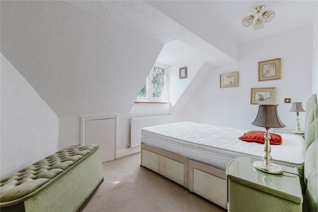 Additional image 10 of 7 bed detached house for saleWarren Lodge, Iver SL0