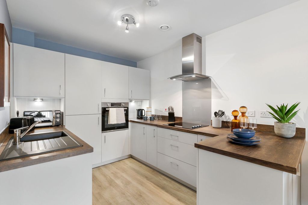 Additional image 2 of 1 bed flat for saleSummer Court, Burley In Wharfedale, Ilkley, West Yorkshire LS29