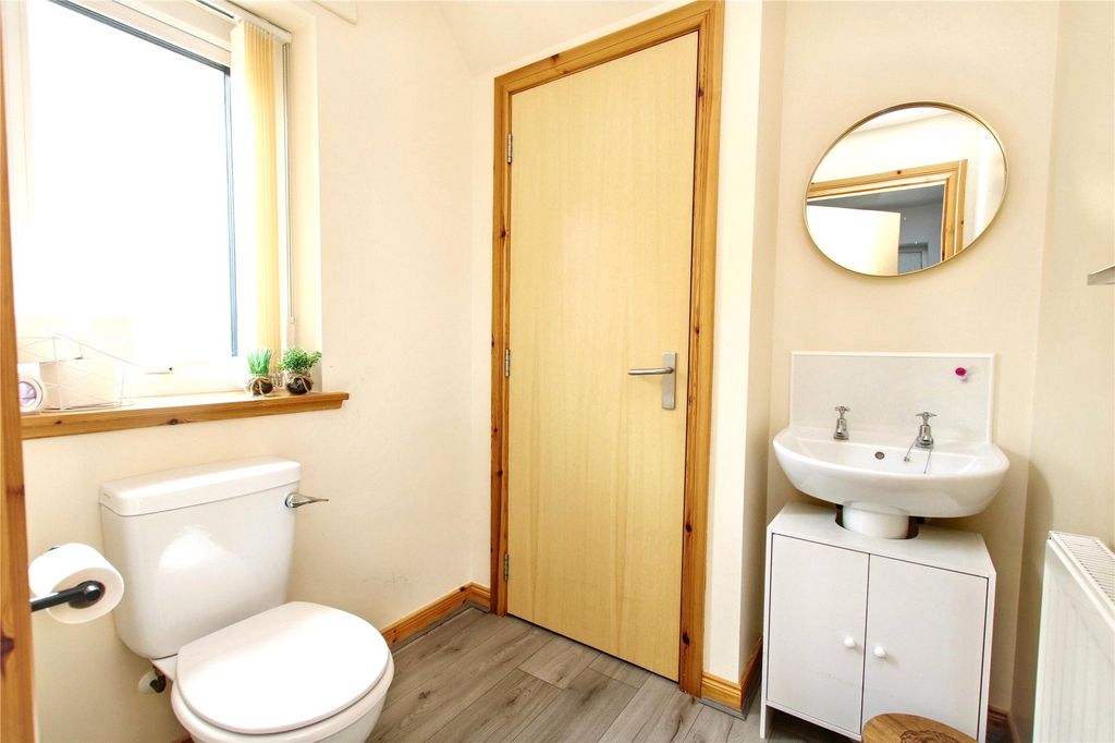 Additional image 7 of 3 bed semi-detached house for saleLiberator Drive, Kirkwall KW15