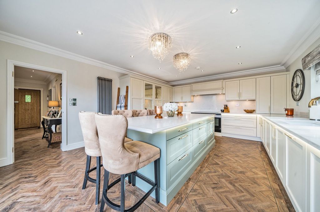 Additional image 9 of 5 bed detached house for saleFox Lane, Keston, Kent BR2