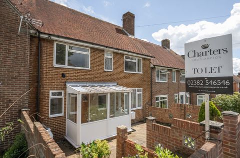Outer Circle, Southampton, Hampshire SO16