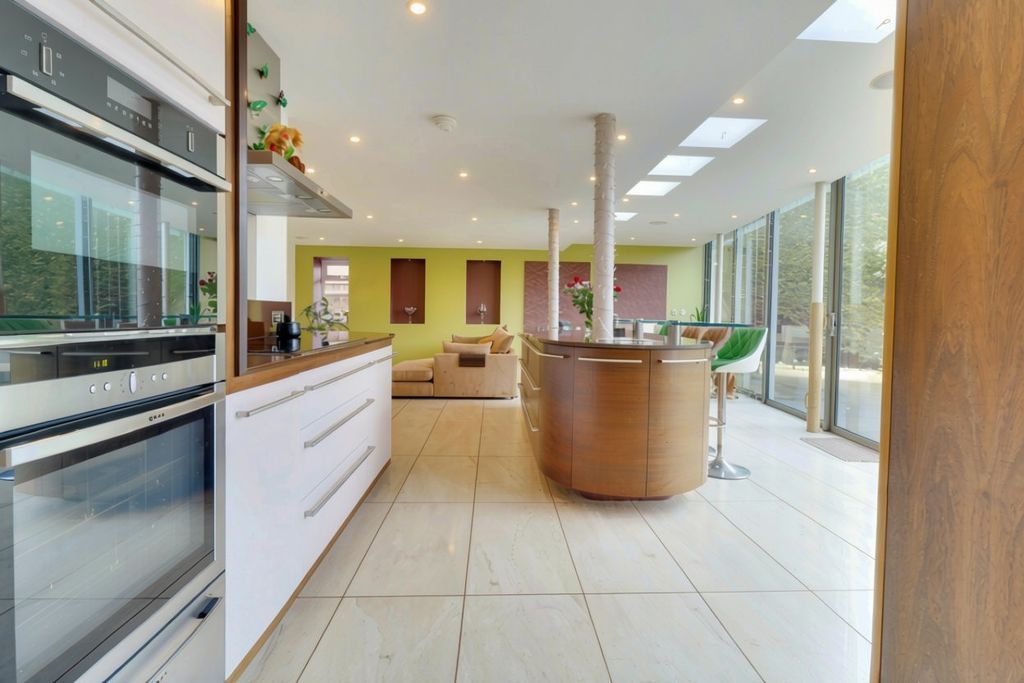Additional image 3 of 5 bed detached house for saleVermont Road, Ipswich IP4