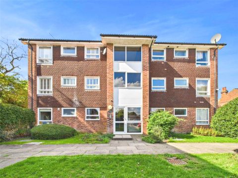 Monkley Court, Caversham RG4