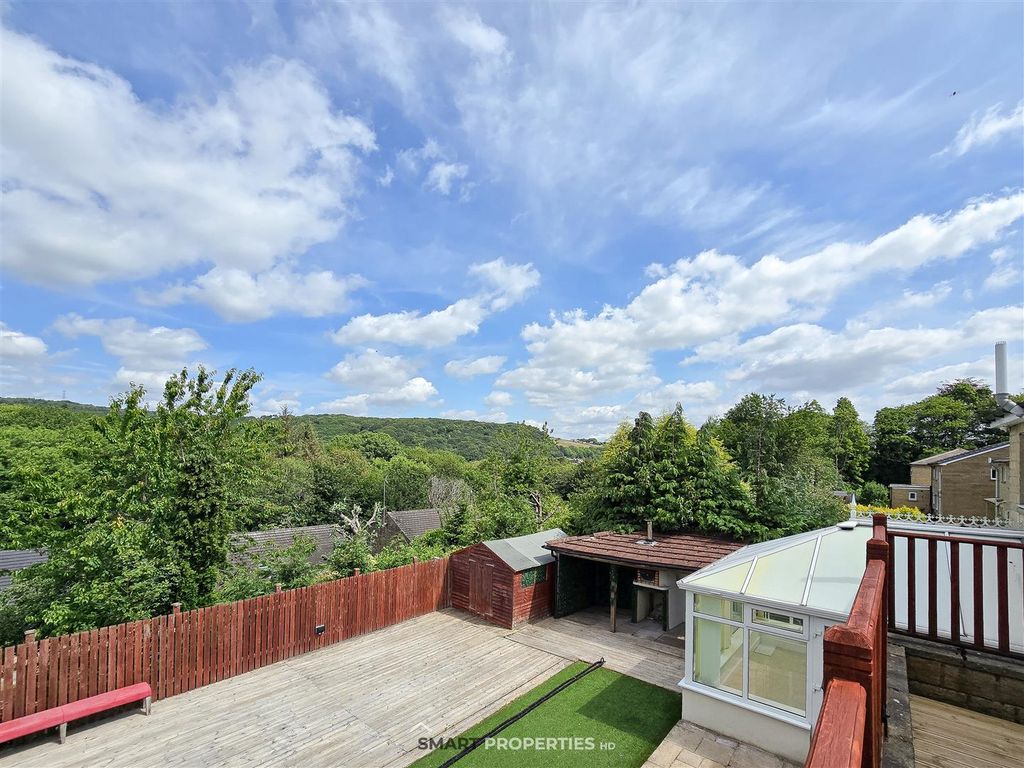 Additional image 39 of 5 bed detached house for saleGreenroyd Croft, Huddersfield HD2