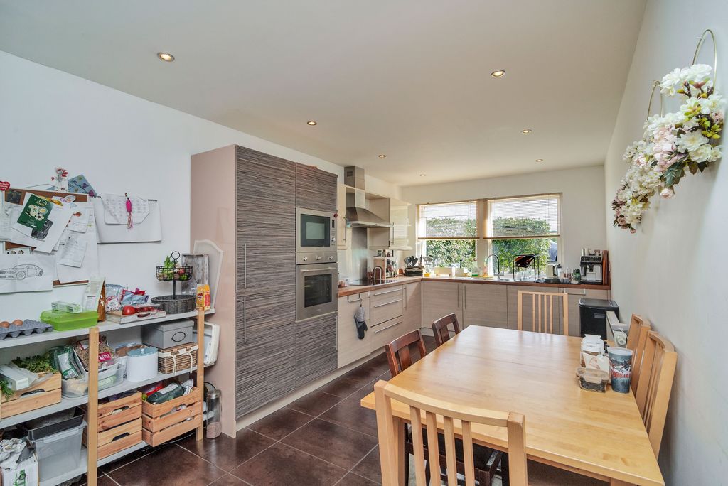 Additional image 8 of 4 bed terraced house for sale213 Main Street, Pathhead, Midlothian EH37