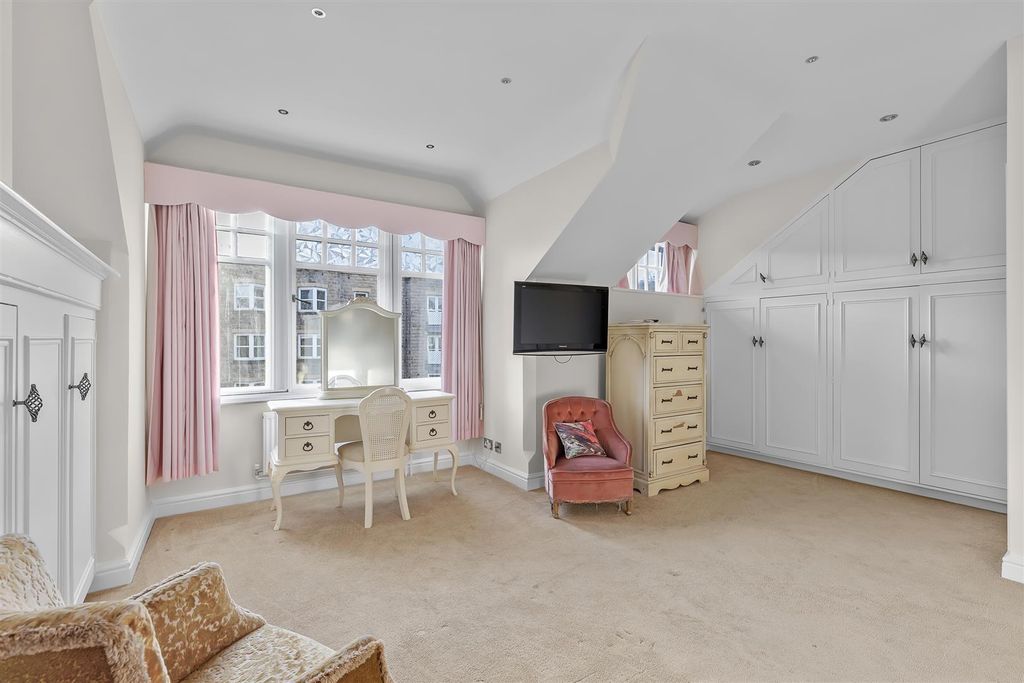 Additional image 9 of 3 bed flat for saleThe Grove, Ilkley LS29