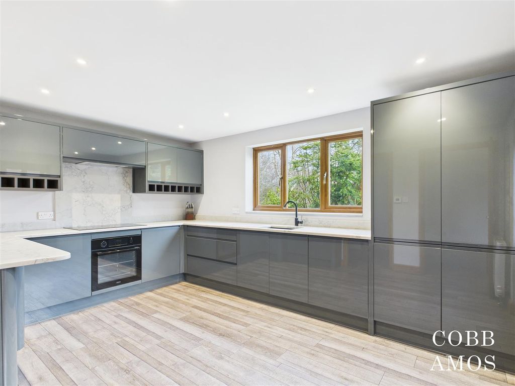 Additional image 2 of 4 bed detached house for saleGreenfield Drive, Kington HR5