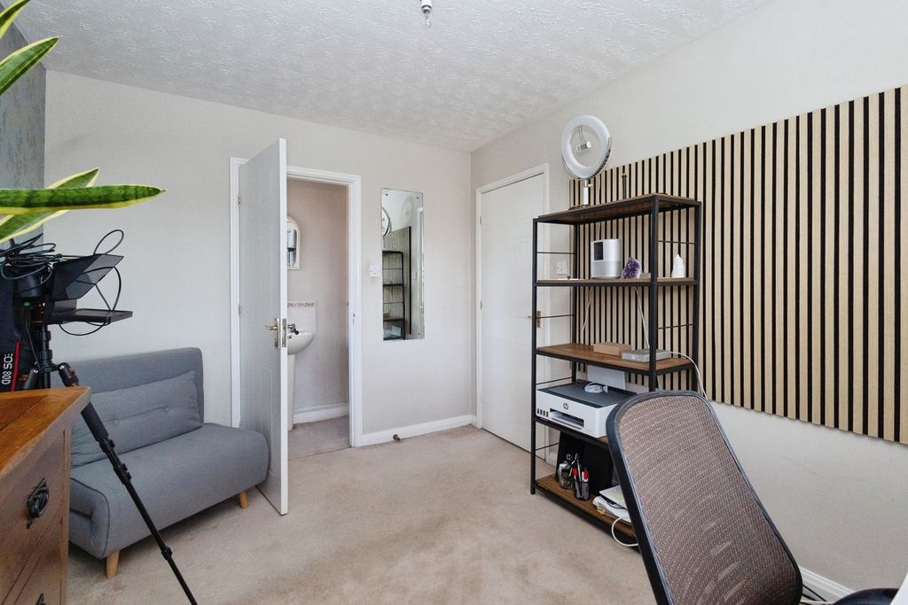 Additional image 12 of 3 bed semi-detached house for saleJames Drive, Hyde, Greater Manchester SK14