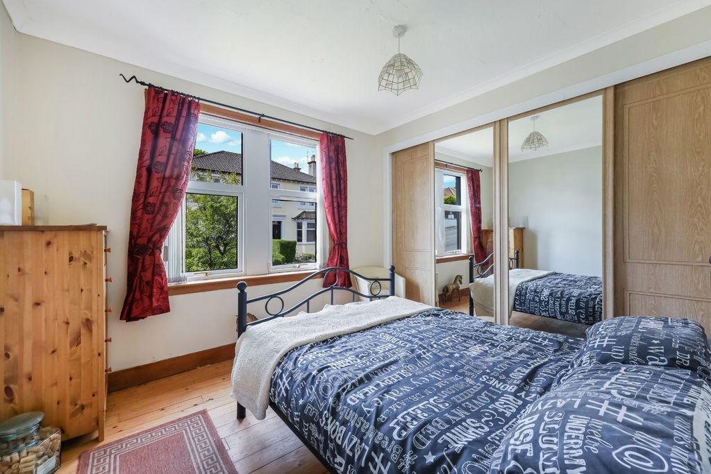 Additional image 11 of 3 bed flat for saleNorth Iverton Park Road, Johnstone, Renfrewshire PA5