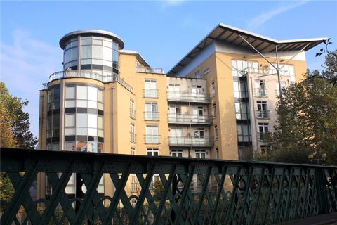 The Meridian, Kenavon Drive, Reading, Berkshire RG1