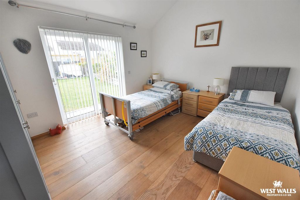 Additional image 17 of 5 bed detached house for saleCarmarthen Road, Kilgetty SA68